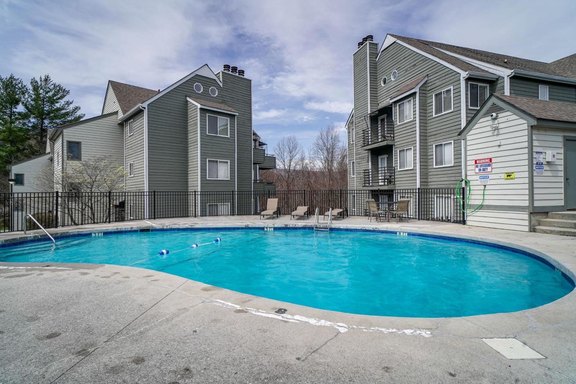 Lovely Gatlinburg Condo Pool Less Than 2 Mi To Tramway! ภายนอก รูปภาพ